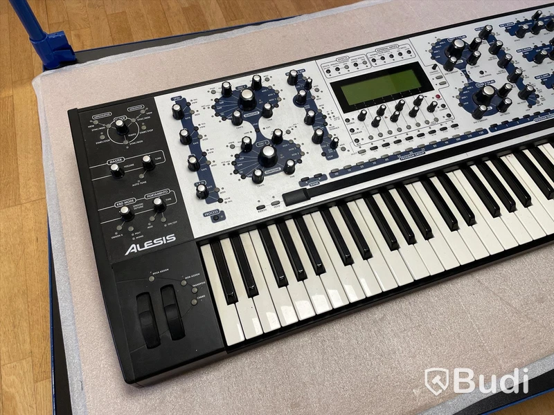 Synthesizer - Alesis Andromeda A6