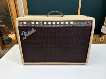 Gitarrförstärkare - Fender Super-Sonic