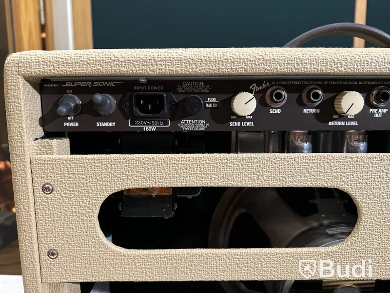 Gitarrförstärkare - Fender Super-Sonic