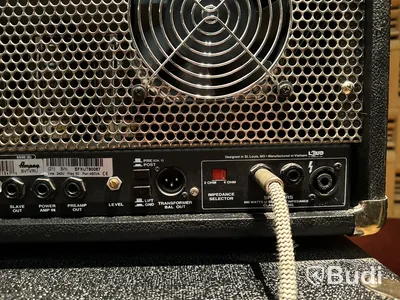 Basförstärkare samt högtalarkabinett - Ampeg SVT-VRU och SVT15E