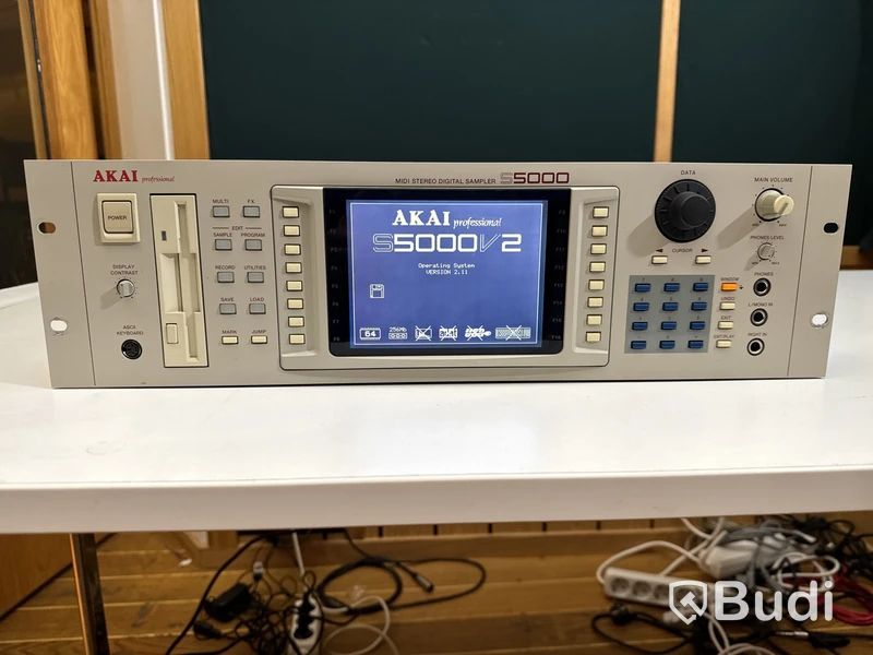 Sampler - Akai S5000