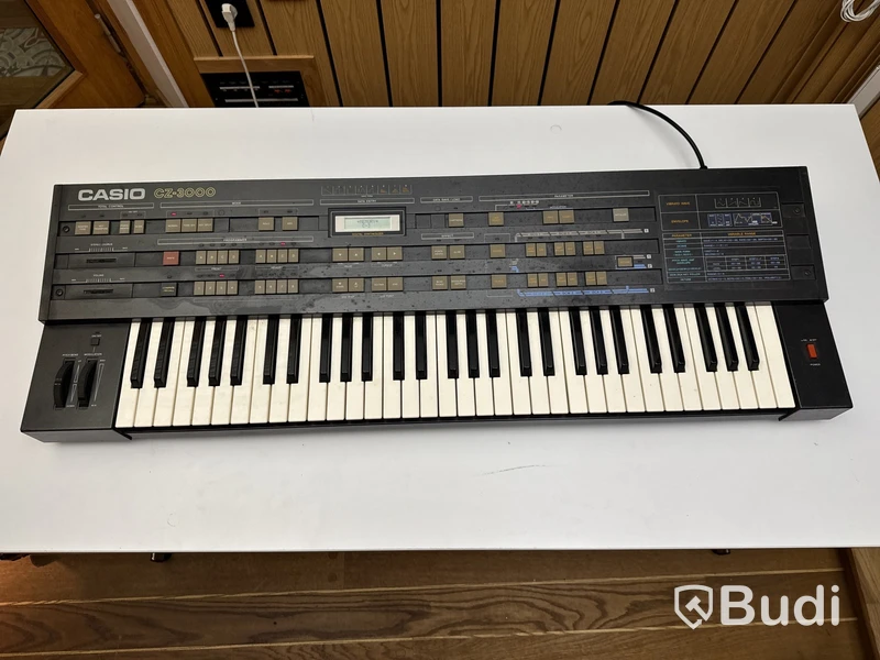 Synthesizer - Casio CZ-3000