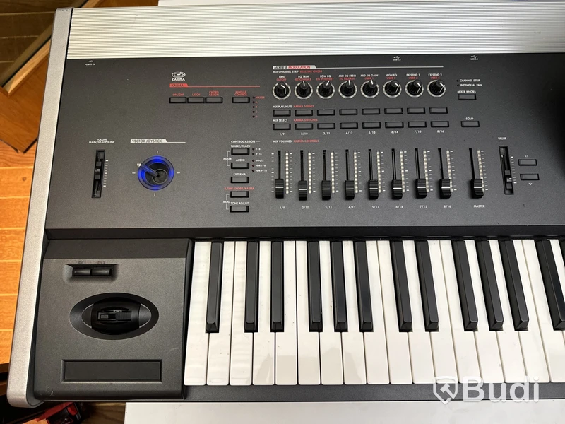 Synthesizer - Korg Oasys