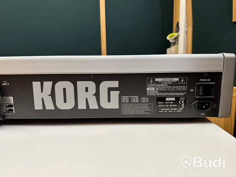 Synthesizer - Korg Oasys