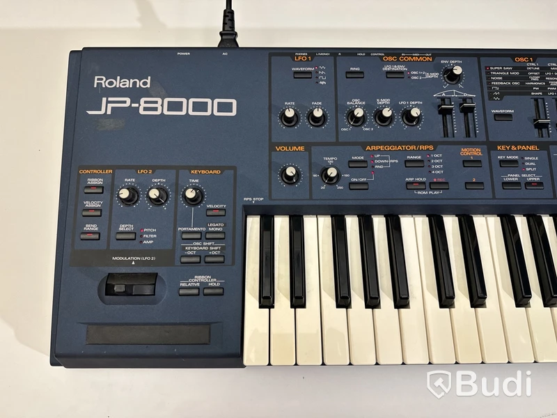 Synthesizer - Roland JP-8000