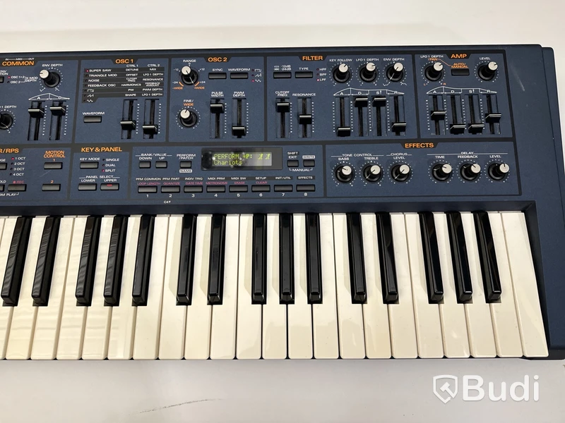 Synthesizer - Roland JP-8000