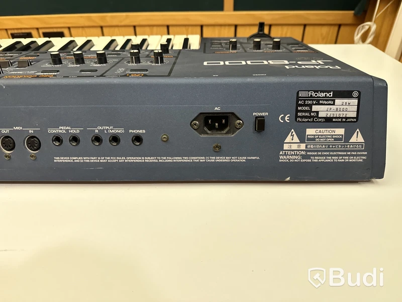 Synthesizer - Roland JP-8000