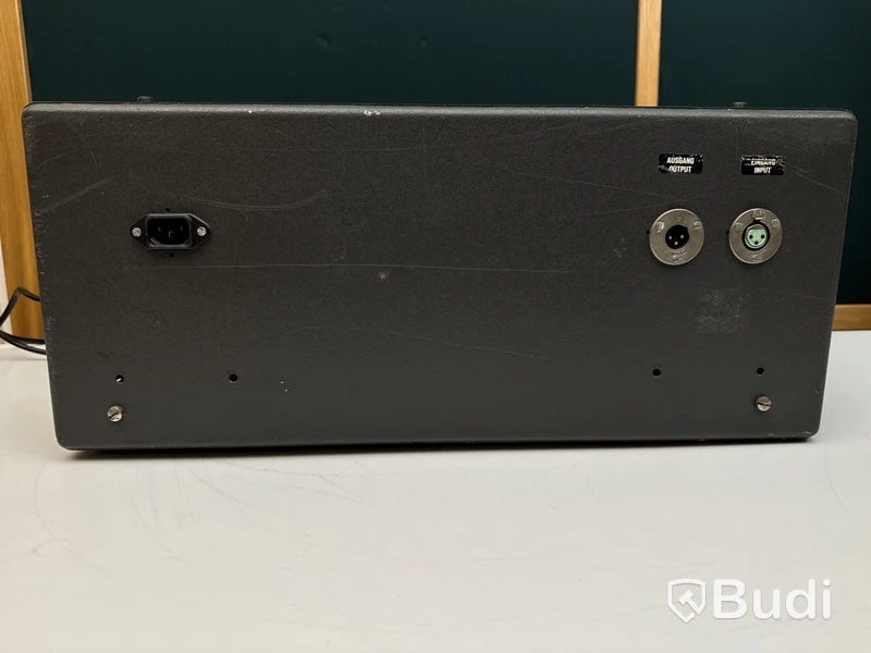 Equalizer - Klein and Hummel UE-100