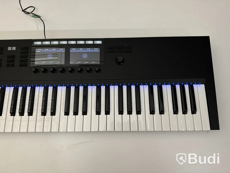MIDI-Keyboard - Komplete Kontrol s61