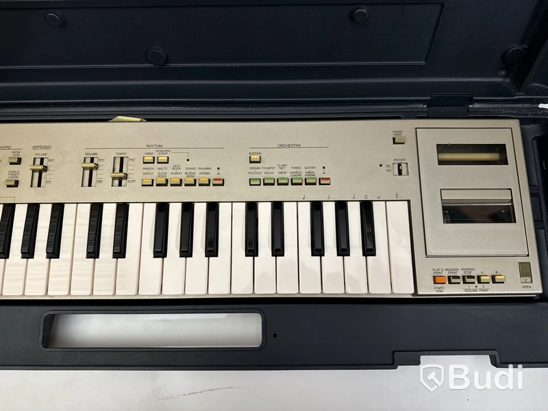 Keyboard - Yamaha PortaSound mp-1
