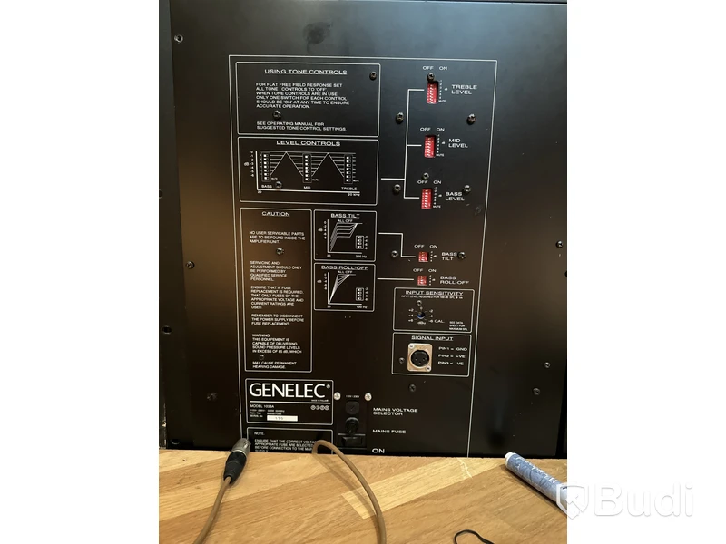 Studiomonitorer - Genelec 1038A OBS! Baslåda ingår ej!