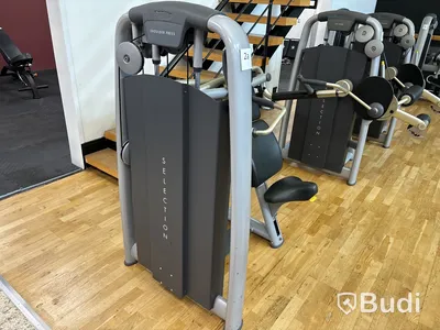 Shoulder Press, TechnoGym