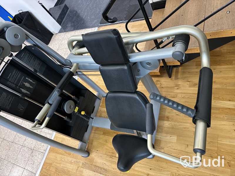 Shoulder Press, TechnoGym
