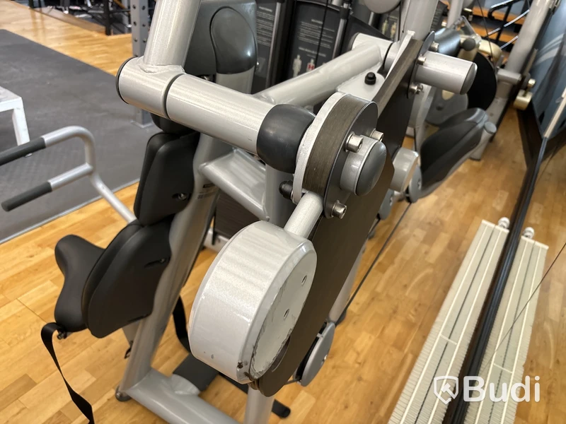 Vertical Traction, TechnoGym