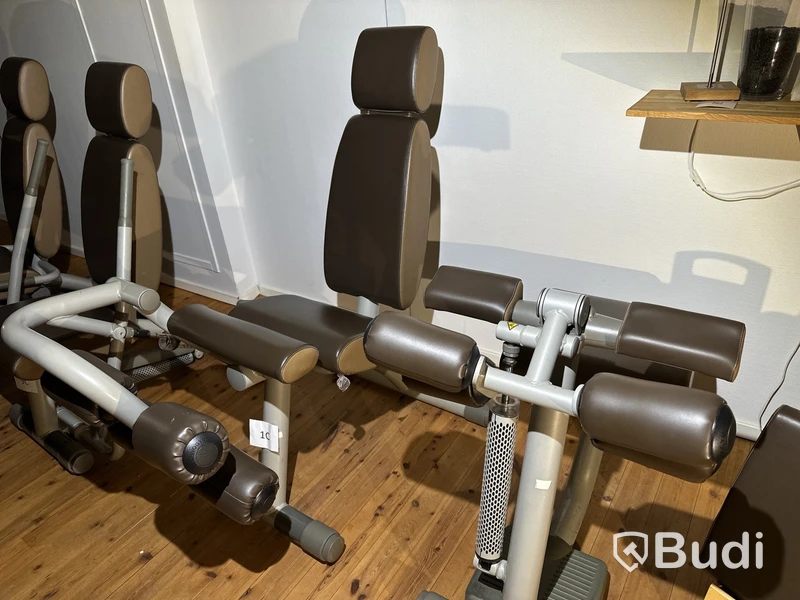 9 st Gymmaskiner Technogym
