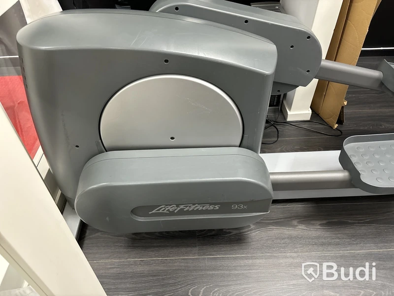 Crosstrainer LifeFitness 93x