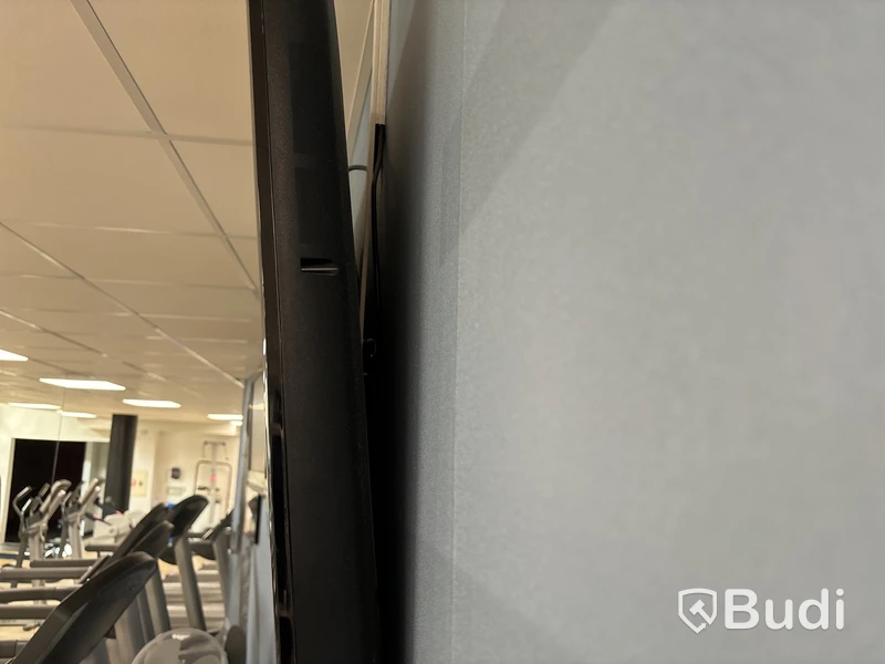 4 st mediaskärmar