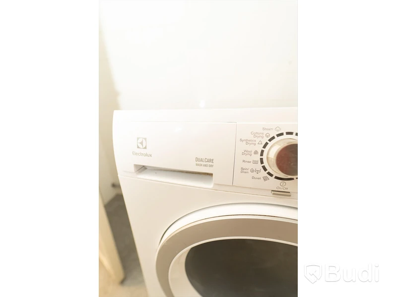 Kombinerad tvättmaskin och torktumlare Electrolux Invertertechnology 1600 RPM