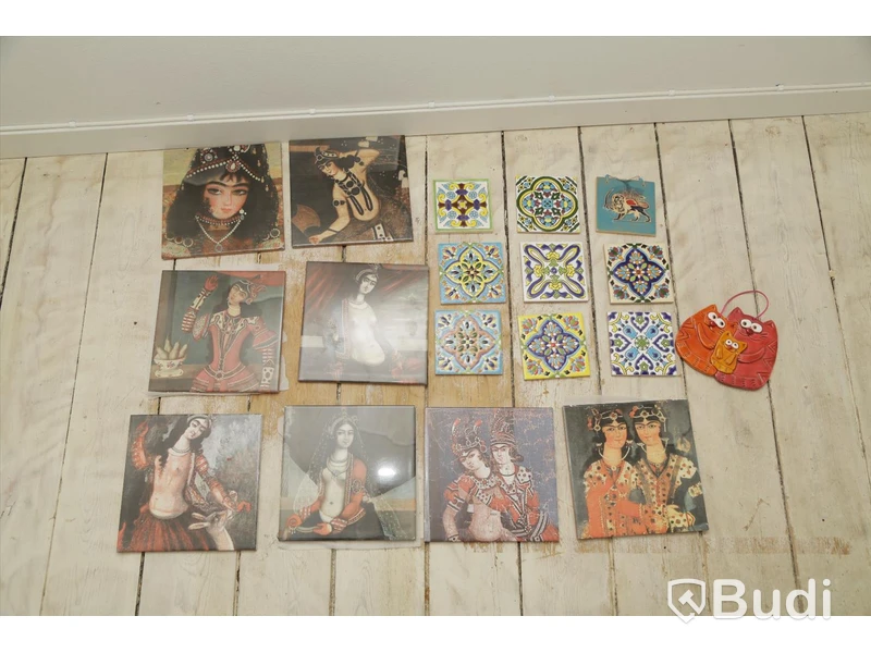 Set av kakel/keramik. 18 st.