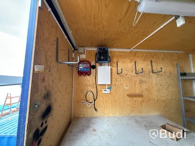 Container 10 fot, isolerad med inredning