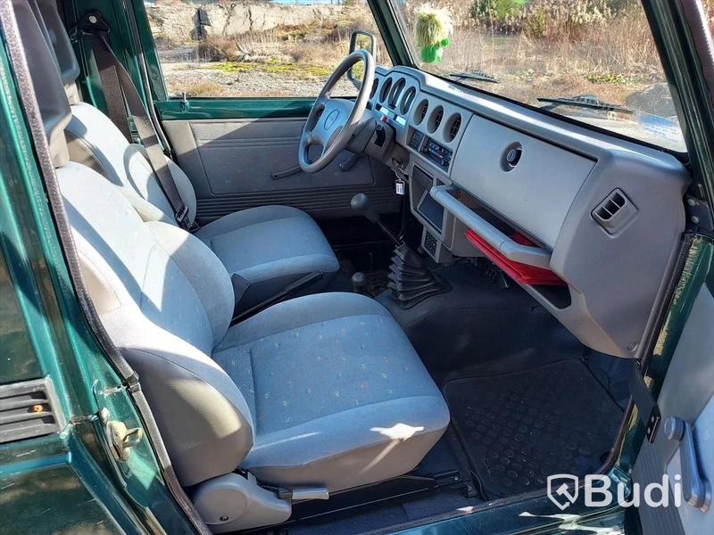 Suzuki Samurai pickup 1,9TD 4wd 2001 1792 mil nybesiktigad