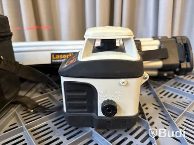 Krysslaser med stativ Laserliner Aquapro