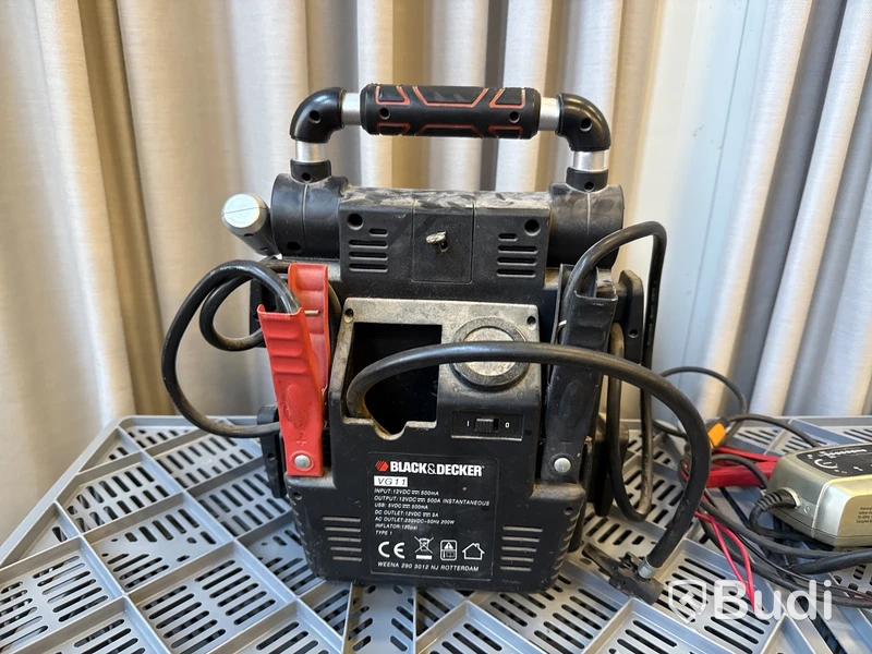 Batteribooster & laddare Ctek MXS 10 & Black&Decker