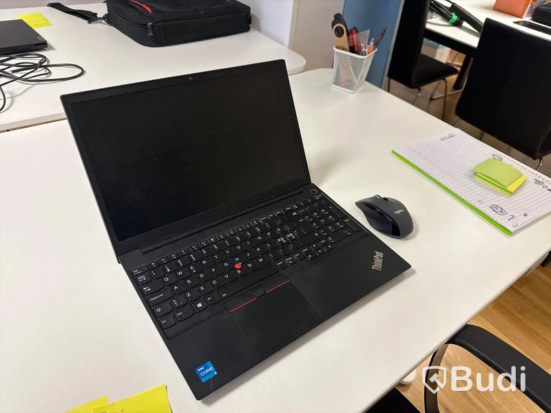 Dator Lenovo Thinkpad E15 core I5 11th gen 8 GB RAM
