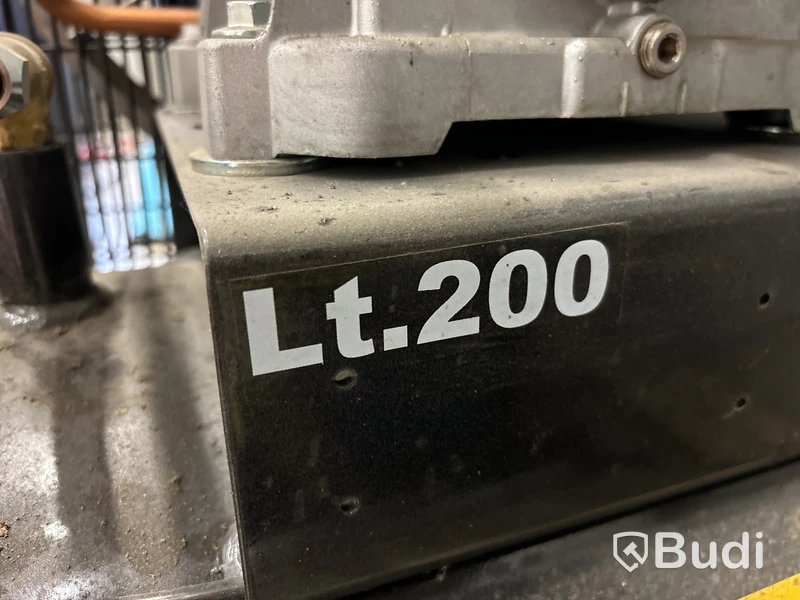 Kompressor Nuair 200 liter med luftvinda