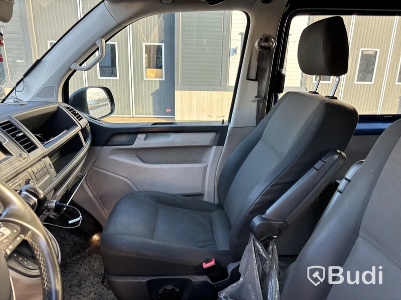 Volkswagen Transporter Kombi 2.0 TDI | 4Motion | DSG | 2016 | 35209 mil
