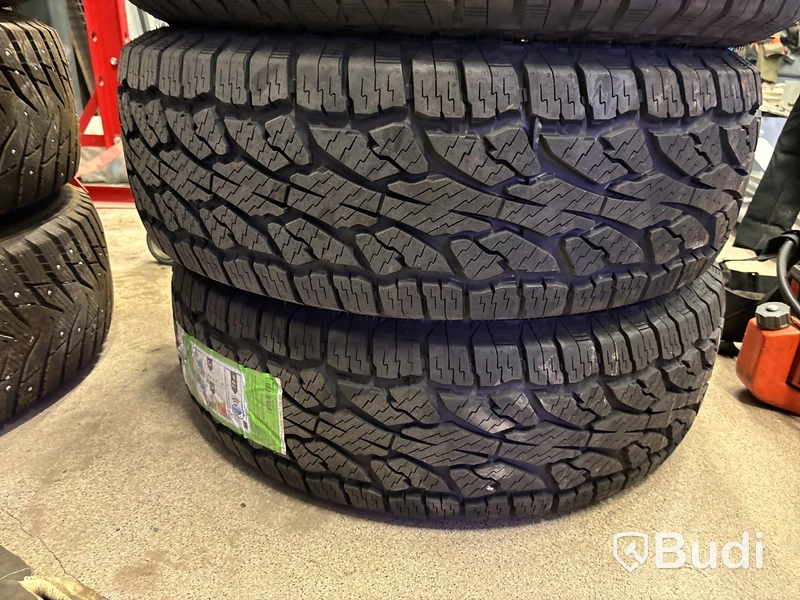 4 st nya däck Linglong Crosswind 245/65R17 M+S