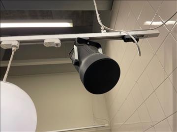 2st högtalare (monterade på skena) Sonab CLS trådlös