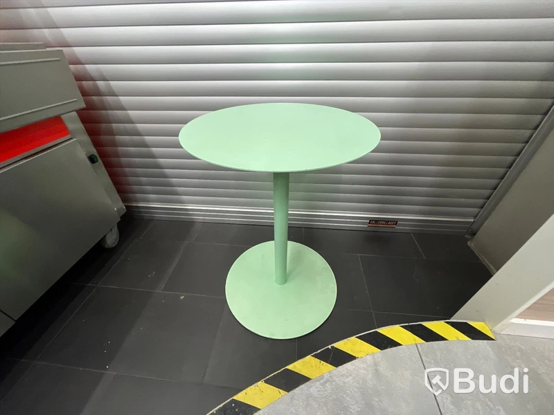 Grönt litet cafebord