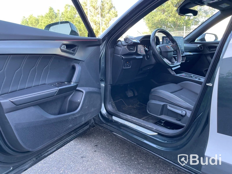 Personbil Cupra Formentor 1.5 TSI DSG Sequeltial, 150hk -  2022 - EXPORT momsfri försäljning inom EU. Regnr: TOB05J, Chassi no: VSSZZZKMZNR076519 - Köpare: SAS AUTOPASCHER, VAT FR74948697883 , Land: Frankrike, Intrastat HS code: 87039000, Vikt: 1476 kg