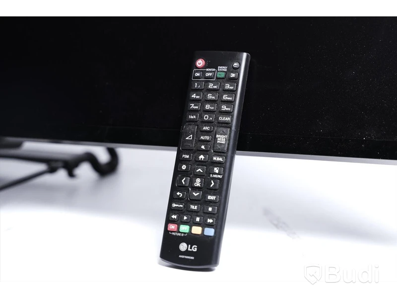 LG 49" UH5-F LED TV-skärm med väggfäste