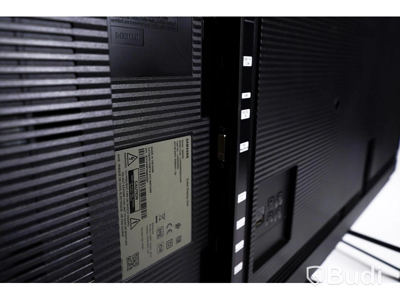 TV - Samsung QM55R 55", butiks-tv