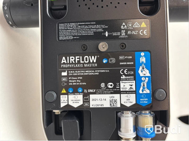 Dentalutrustning AIRFLOW Prophylaxis Master och AIRFLOW Station