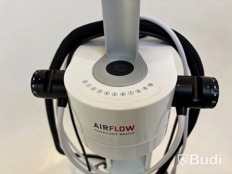 Dentalutrustning AIRFLOW Prophylaxis Master och AIRFLOW Station