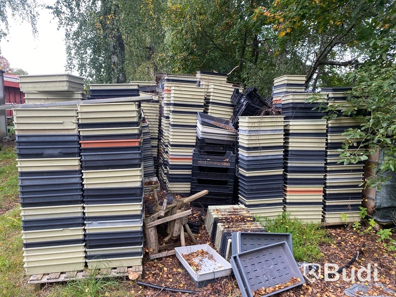 Parti plastlådor & plastbackar