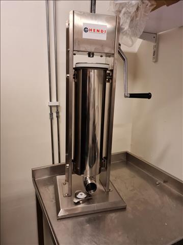 Hendi Sausage Filler 7 liter, korvfyllningsmaskin i rostfritt stål