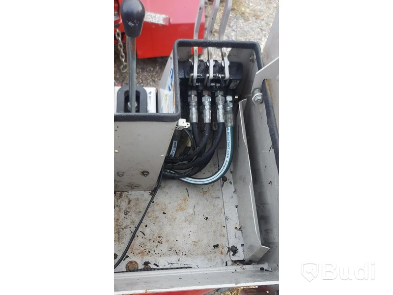 Redskapsbärare Ventrac 4200, 4-WD, -2011 med klippaggregat