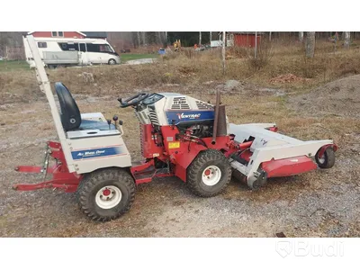 Redskapsbärare Ventrac 4200, 4-WD, -2011 med klippaggregat