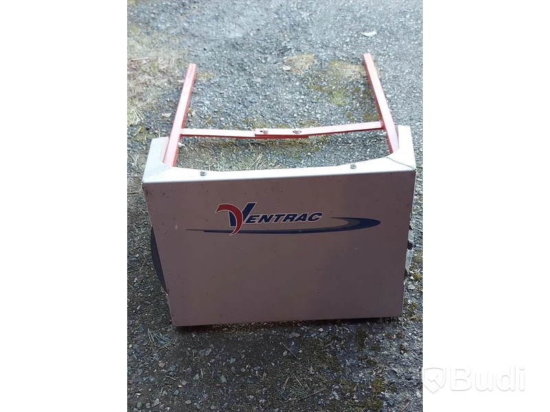 Redskapsbärare Ventrac 4200, 4-WD, -2011 med klippaggregat