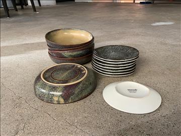 Skål + assiett set (5st skålar 8st assietter )