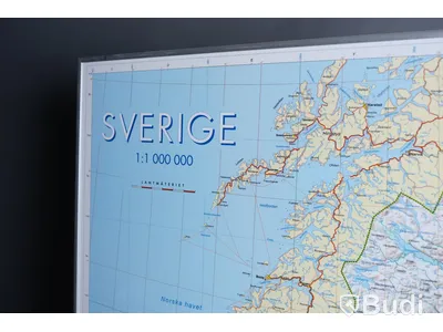 Karta Sverige - 161 x 74,5 cm, aluminiumram, Norstedts kartor AB.