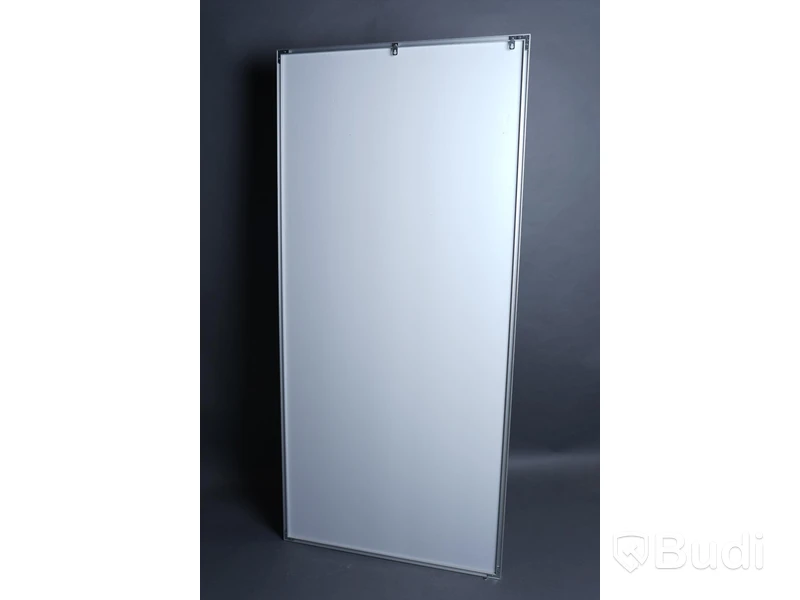 Karta Sverige - 161 x 74,5 cm, aluminiumram, Norstedts kartor AB.