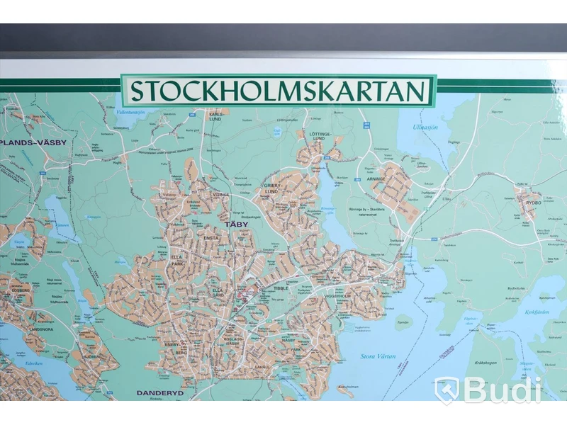 Karta Stockholm - 170 x 140 cm, aluminiumram, Norstedts kartor AB.