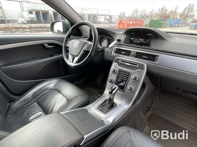 Personbil Volvo V70 D4 Geartronic, Momentum, 181hk, 2016 - 38 870 mil