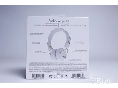 Trådlösa hörlurar. Sudio Regent 2