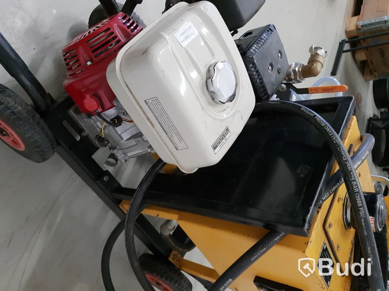 STANLAY Cable Blowing Machine med Hydraulic Power Pack Med HONDA motor. Installerar 10-22mm optiskkabel med 90m/s nypris 78,000SEK